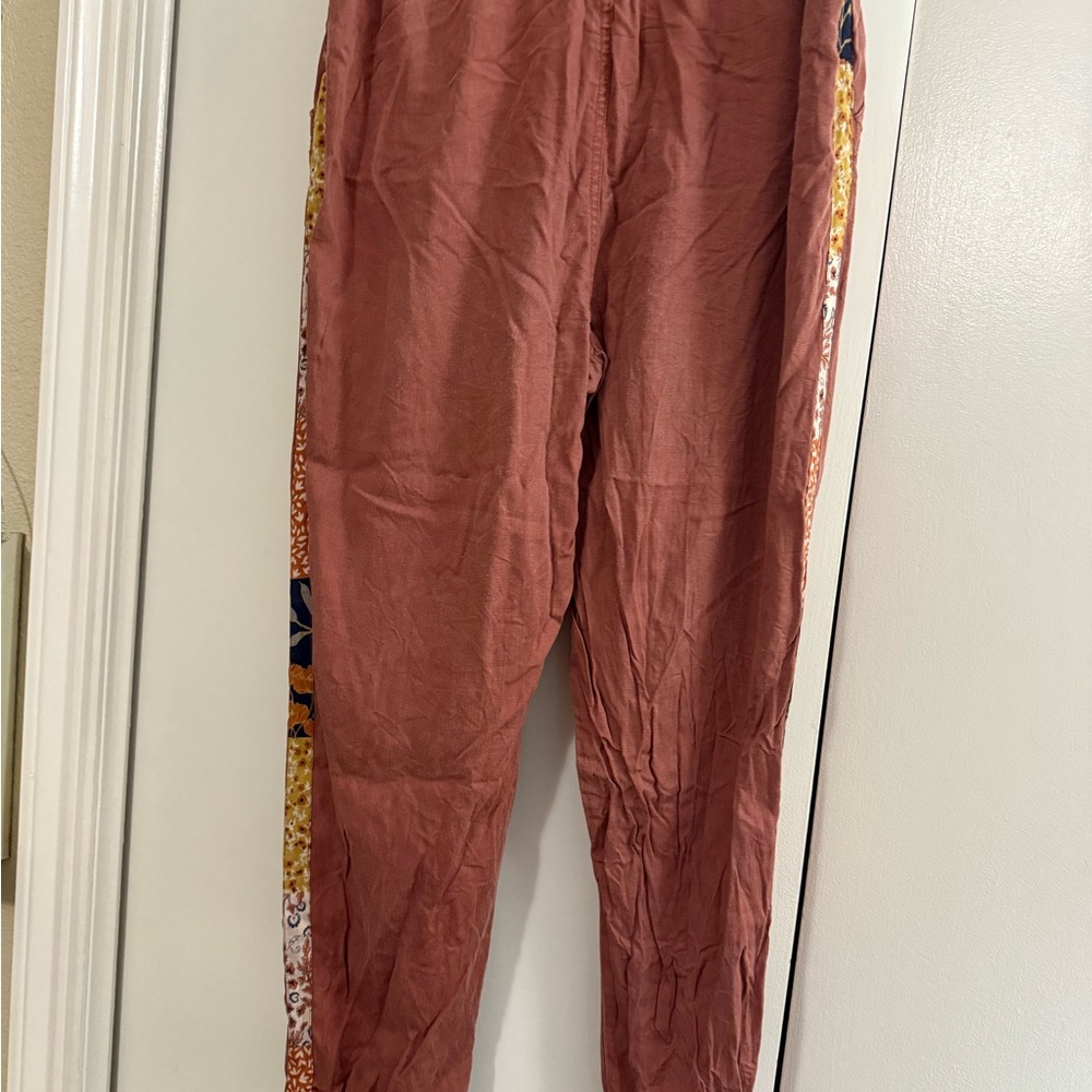 Knox Rose Pink Ankle Pants with Multicolor Side Panels